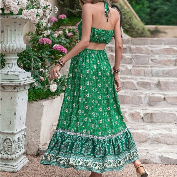 Green cutout maxi dress - Picture 4 of 7
